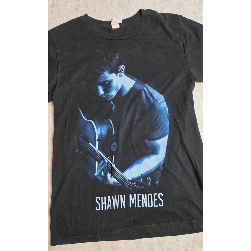 Shawn Mendes Shadow Graphic T-Shirt Black Blue Guitar Concert Tee Small